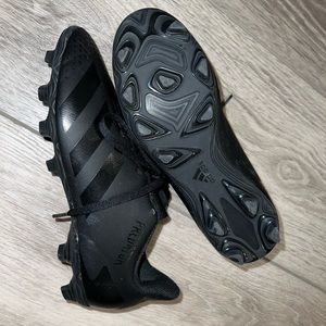 Adidas predator soccer shoes boys size 5 1/2